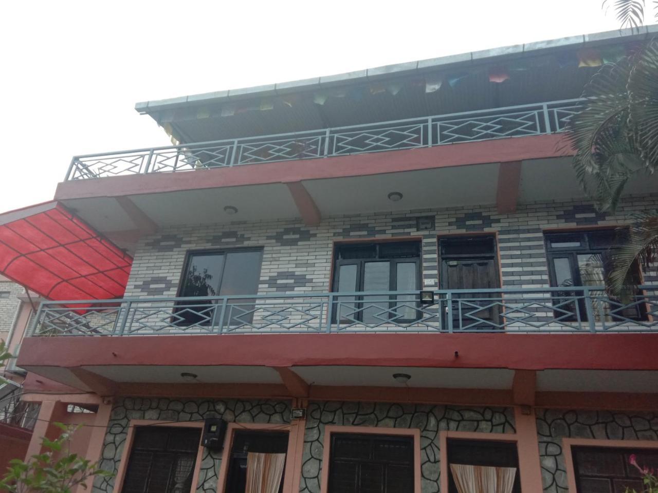 Kalpana G. House Hotel Похара Екстериор снимка